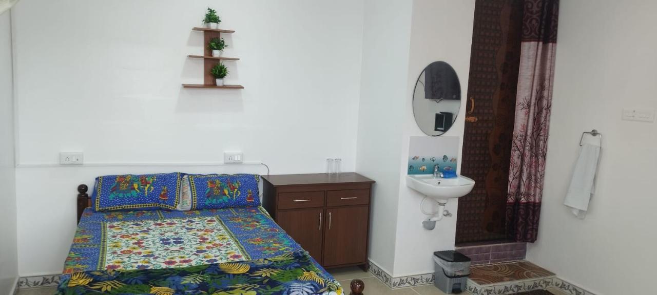 מלון Pūrnānkuppam Kavieya Residency מראה חיצוני תמונה
