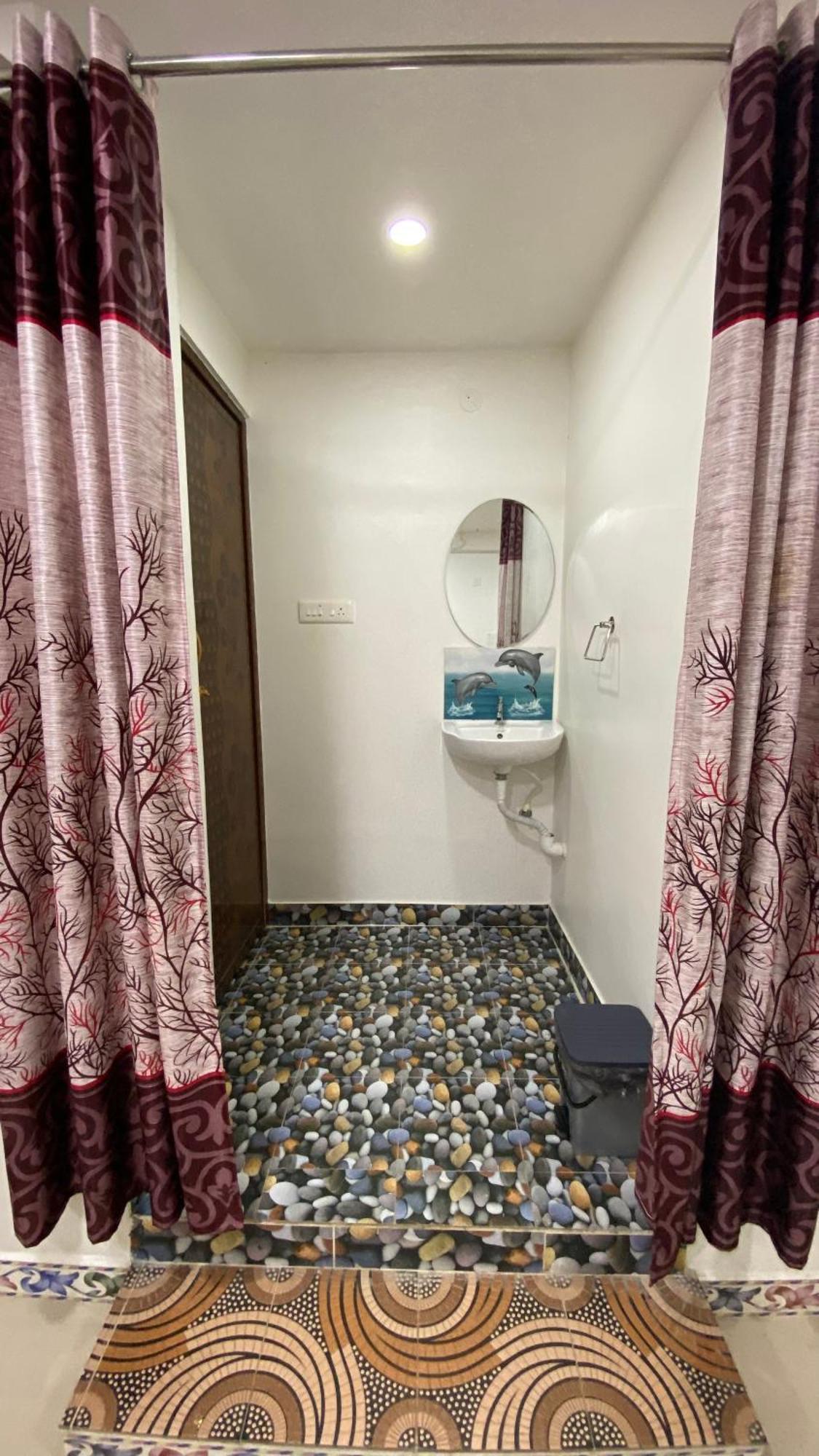 מלון Pūrnānkuppam Kavieya Residency מראה חיצוני תמונה