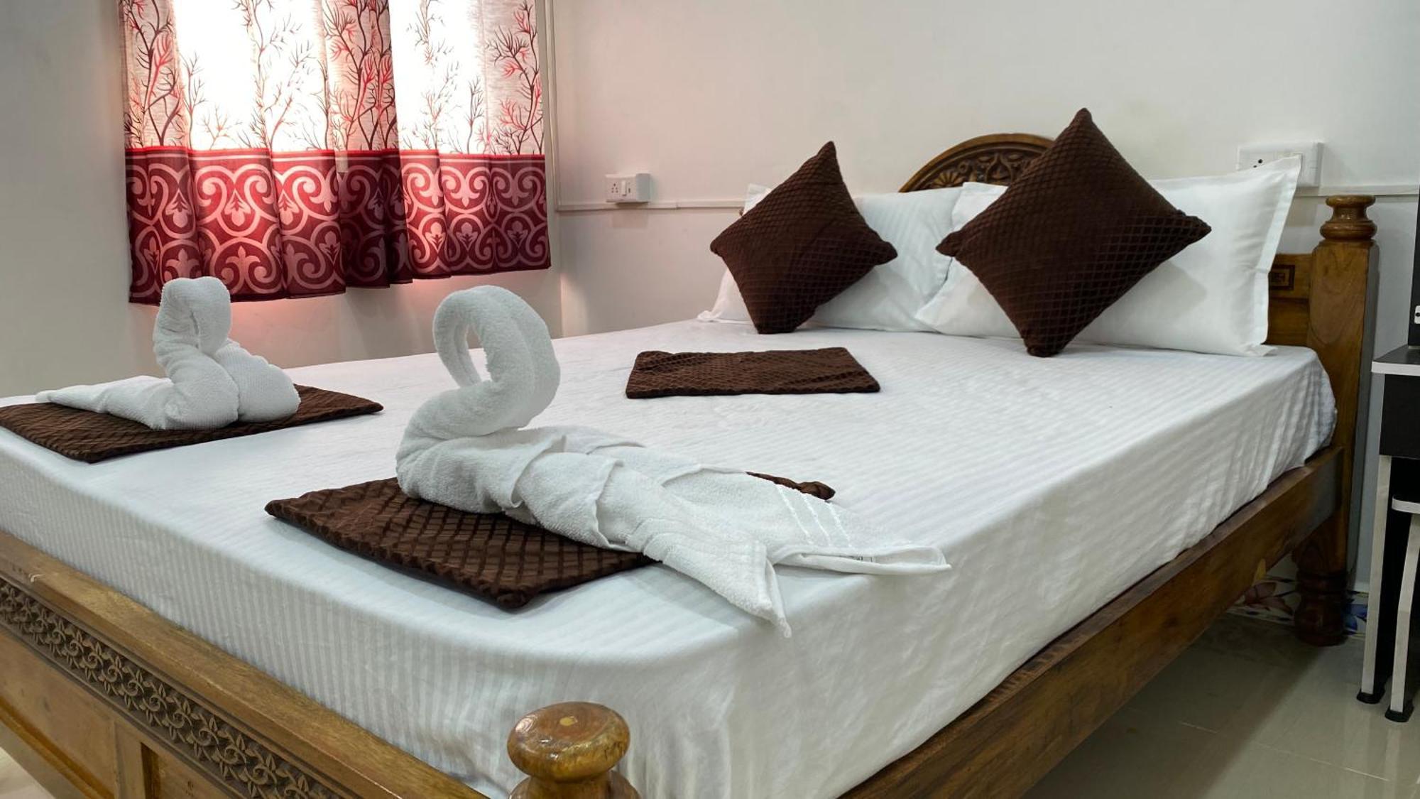 מלון Pūrnānkuppam Kavieya Residency מראה חיצוני תמונה
